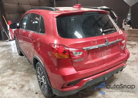 2018 Mitsubishi Outlander Sport 2.4 Sel z USA, uszkodzony, nr VIN JA4AR4AW1JU021979